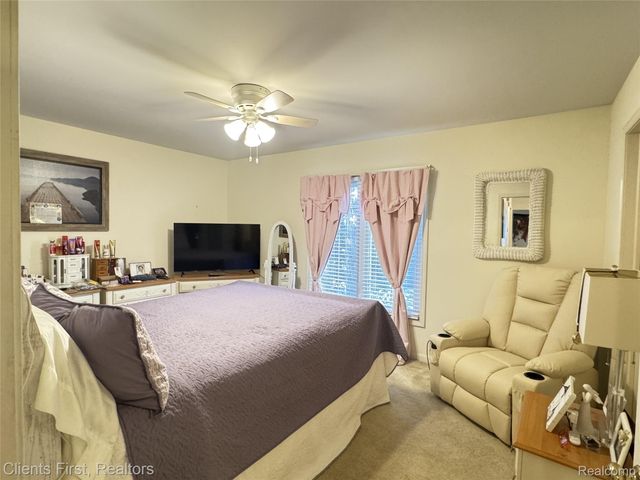 37421 Stonegate Circle 33, Clinton Charter Township, MI 48036