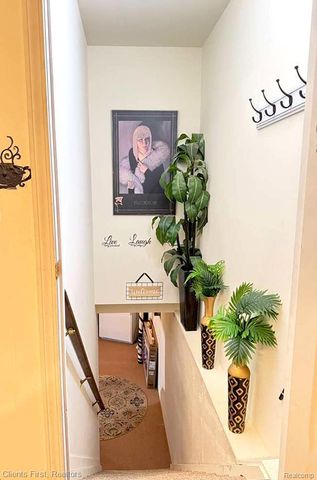 37421 Stonegate Circle 33, Clinton Charter Township, MI 48036