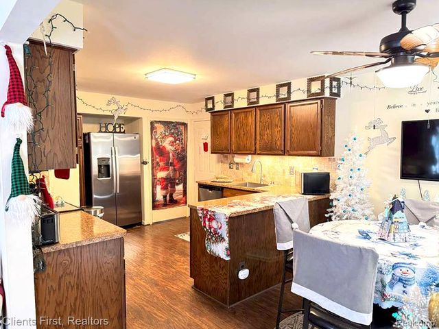 37421 Stonegate Circle 33, Clinton Charter Township, MI 48036