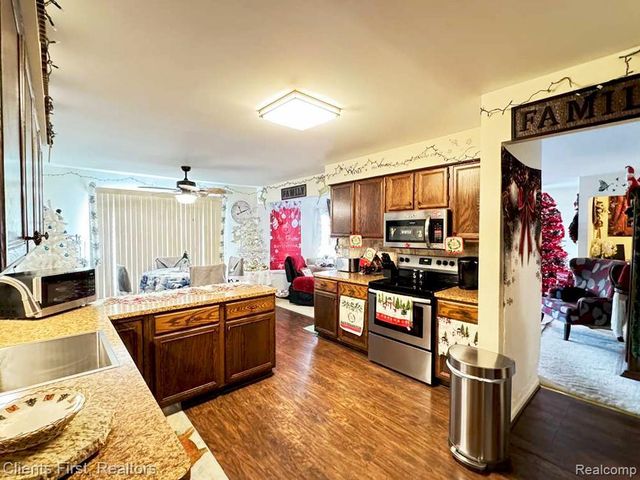 37421 Stonegate Circle 33, Clinton Charter Township, MI 48036