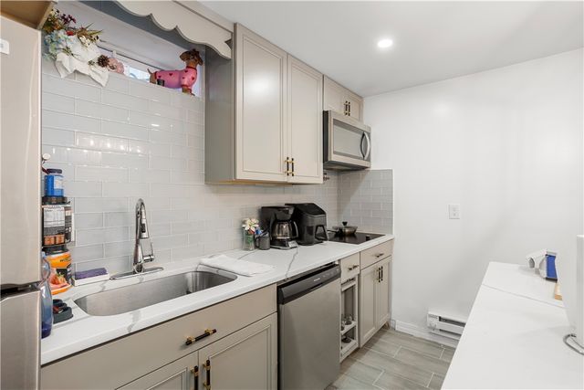 64 Duncan Avenue, Providence, RI 02906