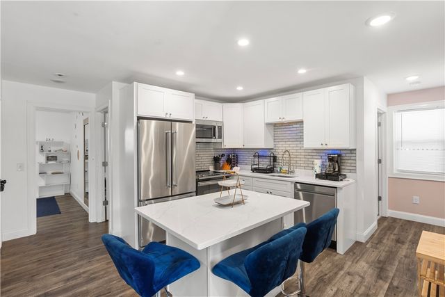 64 Duncan Avenue, Providence, RI 02906