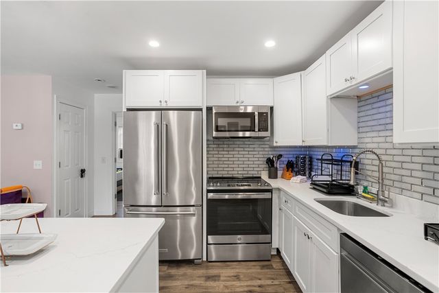 64 Duncan Avenue, Providence, RI 02906