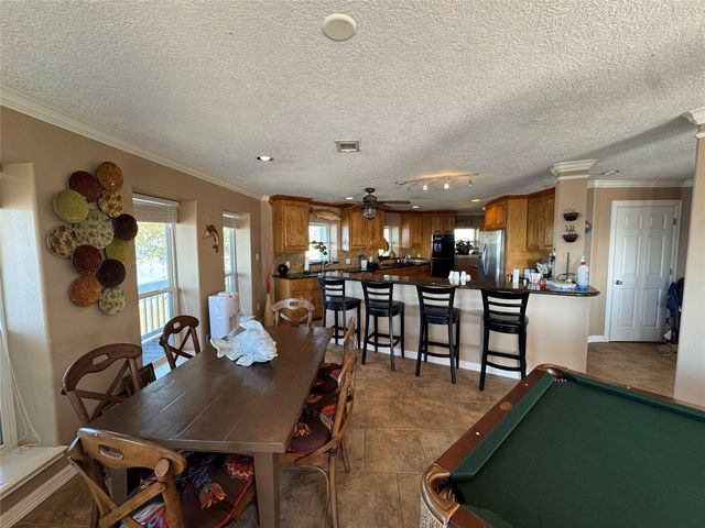 128 White Heron Drive, Anahuac, TX 77514