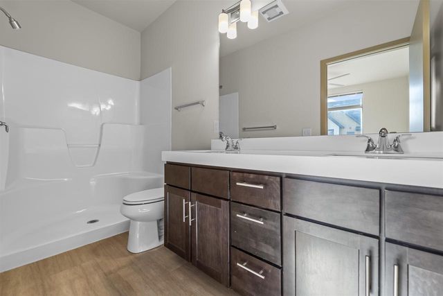 2813 No Oaks Ridge, Fitchburg, WI 53711