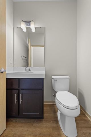 2813 No Oaks Ridge, Fitchburg, WI 53711