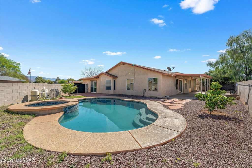7784 S Danforth Avenue, Tucson, AZ 85747