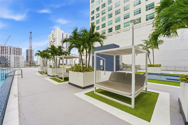 690 SW 1st Ct 1912, Miami, FL 33130