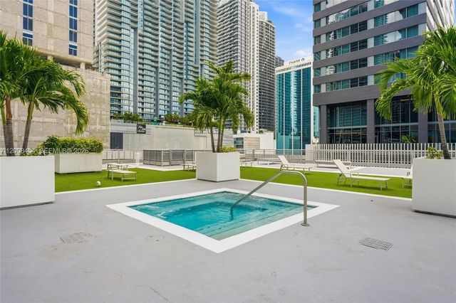 690 SW 1st Ct 1912, Miami, FL 33130