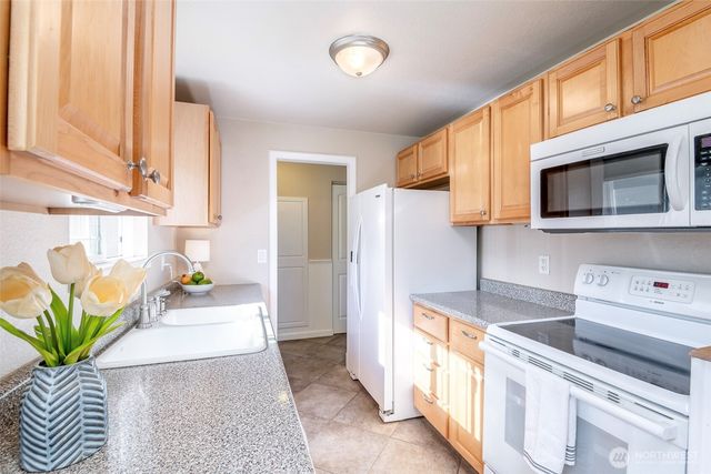 6809 162nd Street Ct E, Puyallup, WA 98375