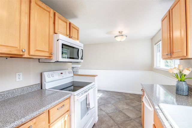 6809 162nd Street Ct E, Puyallup, WA 98375