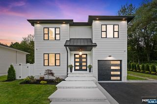281 Livingston Avenue, Livingston, NJ 07039