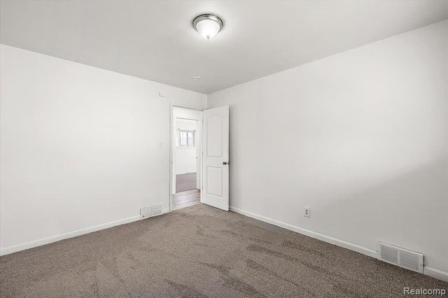 32076 Saint Annes Drive, Warren, MI 48092