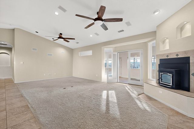 3 Evening Star Court, Edgewood, NM 87015