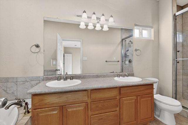 3 Evening Star Court, Edgewood, NM 87015