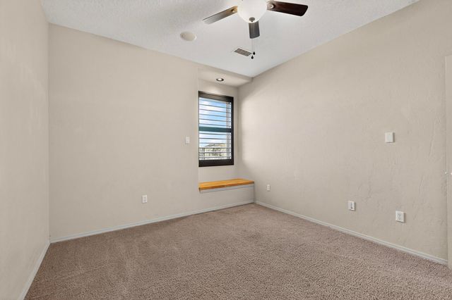 3 Evening Star Court, Edgewood, NM 87015