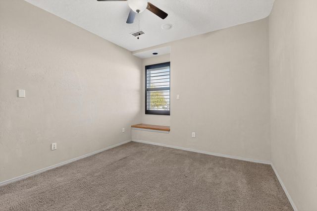 3 Evening Star Court, Edgewood, NM 87015