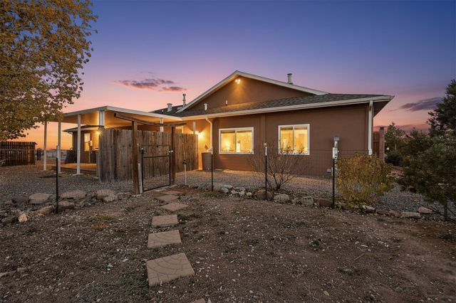 3 Evening Star Court, Edgewood, NM 87015
