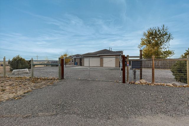 3 Evening Star Court, Edgewood, NM 87015