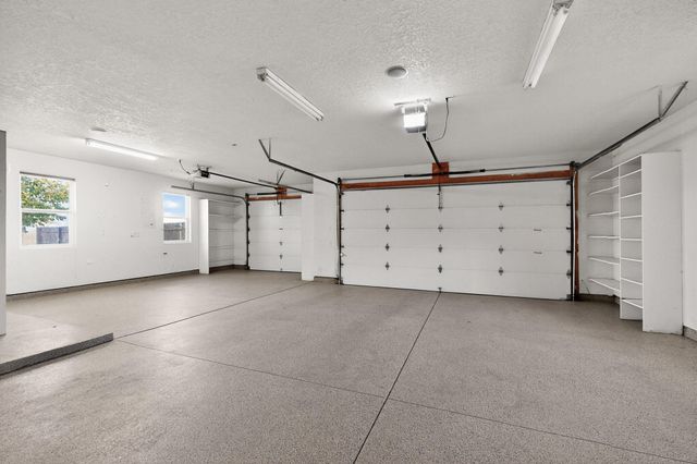 3 Evening Star Court, Edgewood, NM 87015