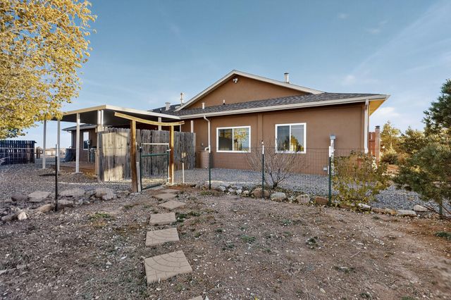 3 Evening Star Court, Edgewood, NM 87015