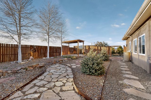 3 Evening Star Court, Edgewood, NM 87015