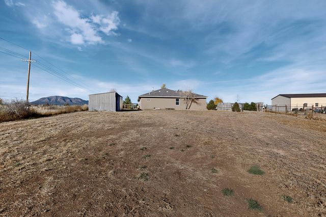 3 Evening Star Court, Edgewood, NM 87015