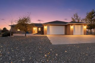 3 Evening Star Court, Edgewood, NM 87015