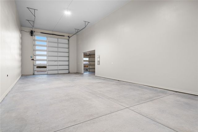 4670 W Chino Drive, Golden Valley, AZ 86413