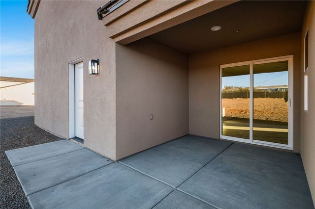 4670 W Chino Drive, Golden Valley, AZ 86413