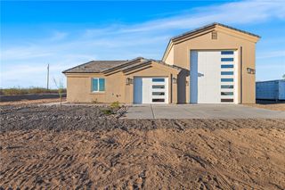 4670 W Chino Drive, Golden Valley, AZ 86413