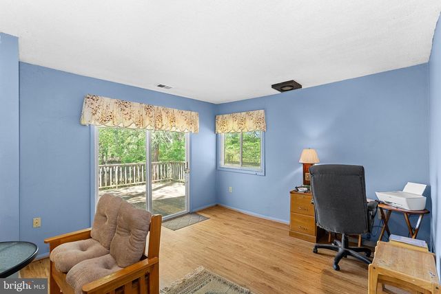 14 MIDDLETON LN, Sterling, VA 20164