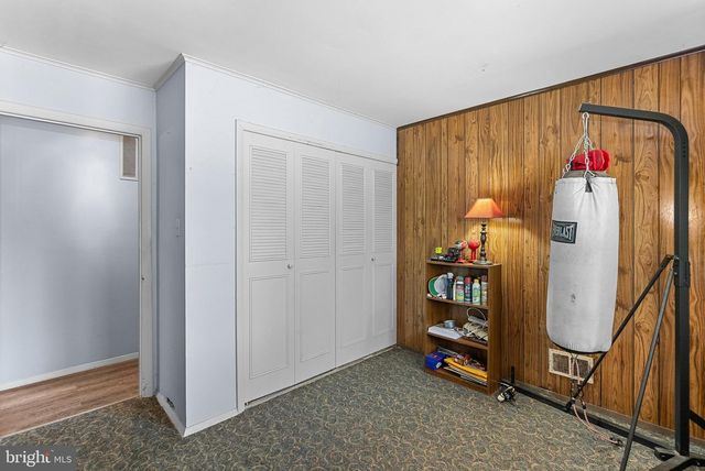 14 MIDDLETON LN, Sterling, VA 20164