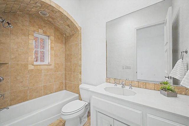 5708 Mistletoe Court, Oklahoma City, OK 73142