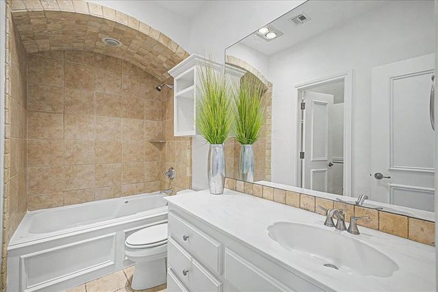 5708 Mistletoe Court, Oklahoma City, OK 73142