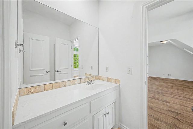 5708 Mistletoe Court, Oklahoma City, OK 73142