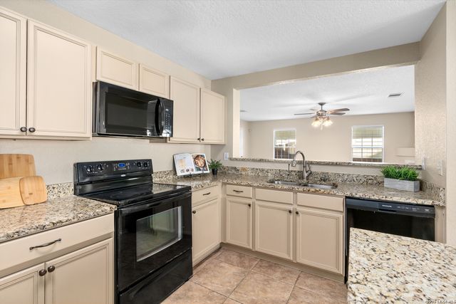 16734 Basin Oak, San Antonio, TX 78247