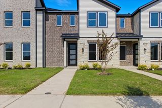 8922 Lowell Street, Rowlett, TX 75089