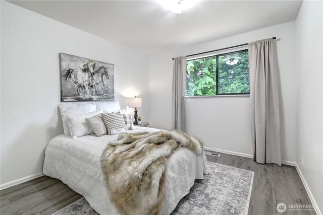 22105 78th Place W, Edmonds, WA 98026