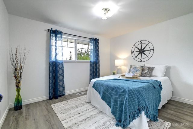 22105 78th Place W, Edmonds, WA 98026