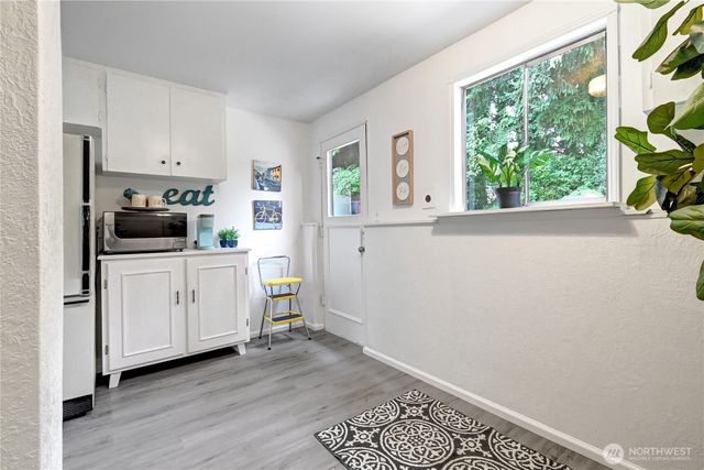 22105 78th Place W, Edmonds, WA 98026