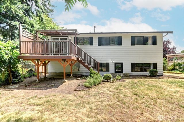 22105 78th Place W, Edmonds, WA 98026