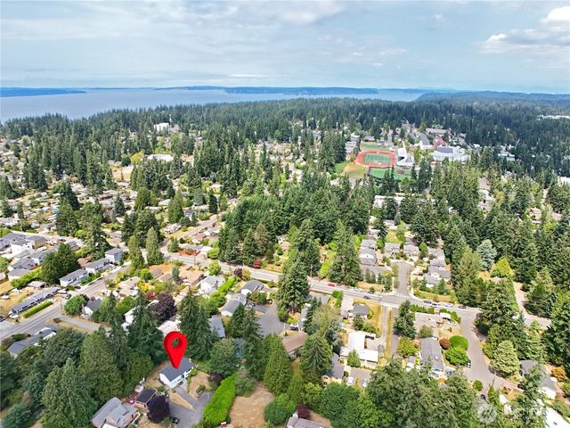 22105 78th Place W, Edmonds, WA 98026