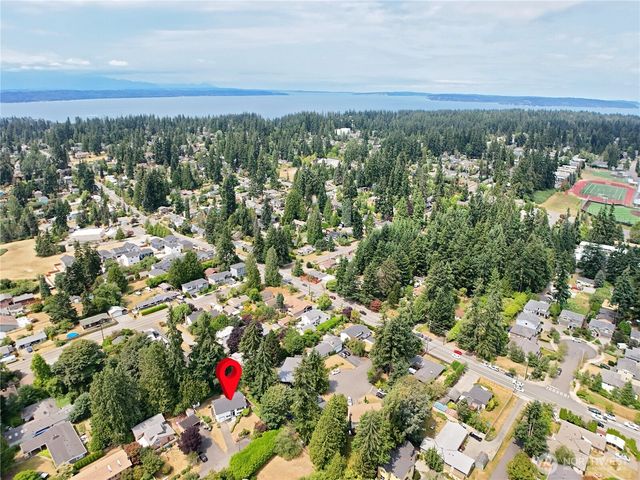 22105 78th Place W, Edmonds, WA 98026