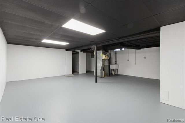 9223 Roosevelt Street, Taylor, MI 48180