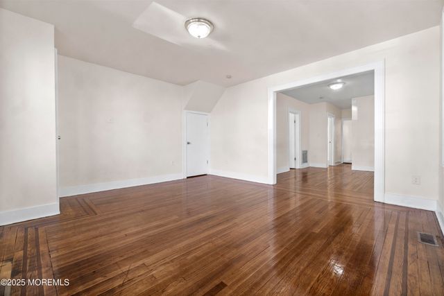 24-26 Irving Avenue, Newark, NJ 07112