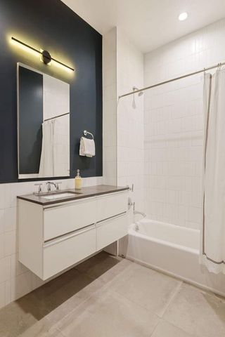 17 Convent Ave Ph B, New York City, NY 10027