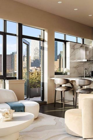17 Convent Ave Ph B, New York City, NY 10027