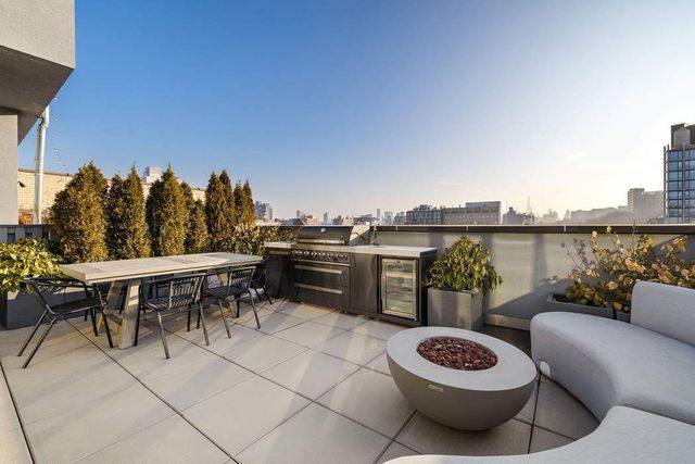 17 Convent Ave Ph B, New York City, NY 10027