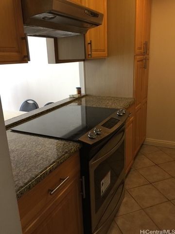 1535 Pensacola Street 602, Honolulu, HI 96822